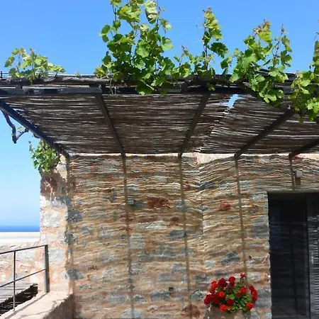 Lithos Villa Kymi