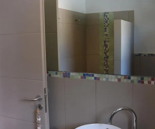 Βίλα Lithos Κύμη